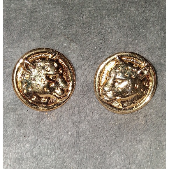 Avon Jewelry - Avon Vintage Cheetah Clip-on Earrings Gold Tone Round Jewelry‎